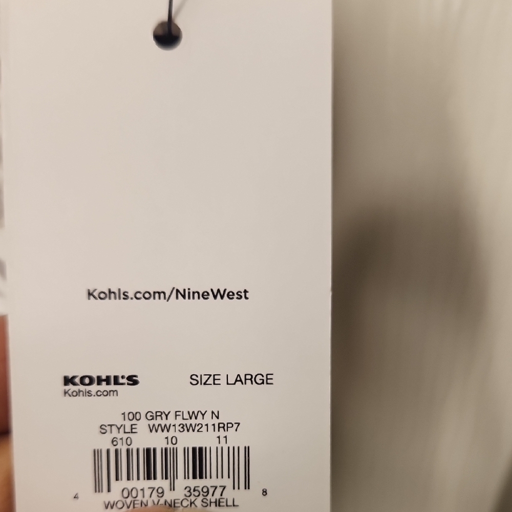 Nine West Women's Cream Sleeveless Top - Picture 7 of 11